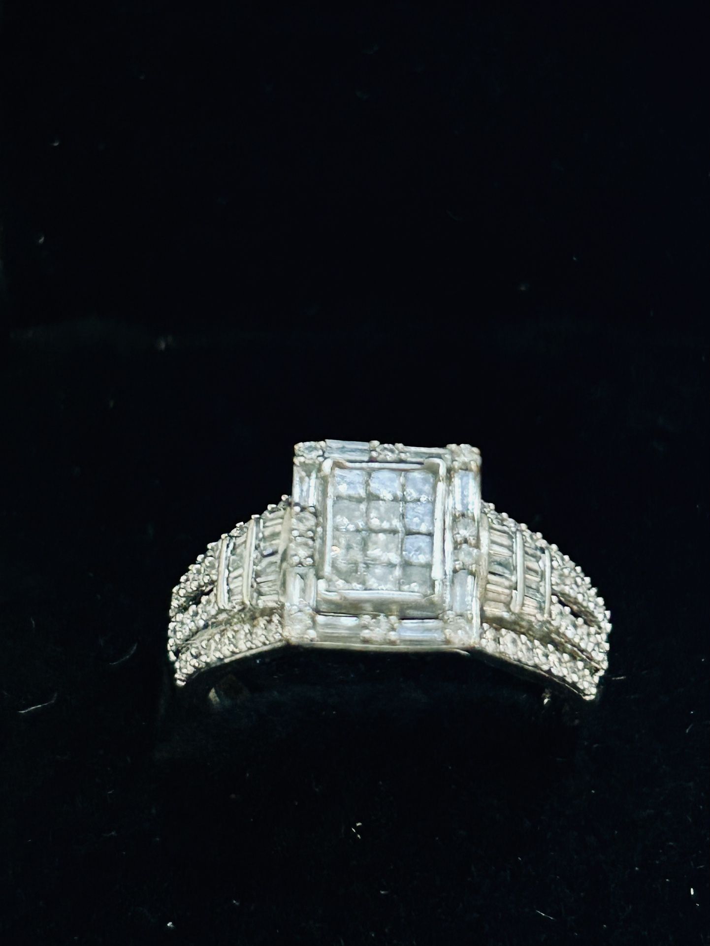 Last Chance-Women’s Diamond Engagement/Wedding Ring Art Deco Style