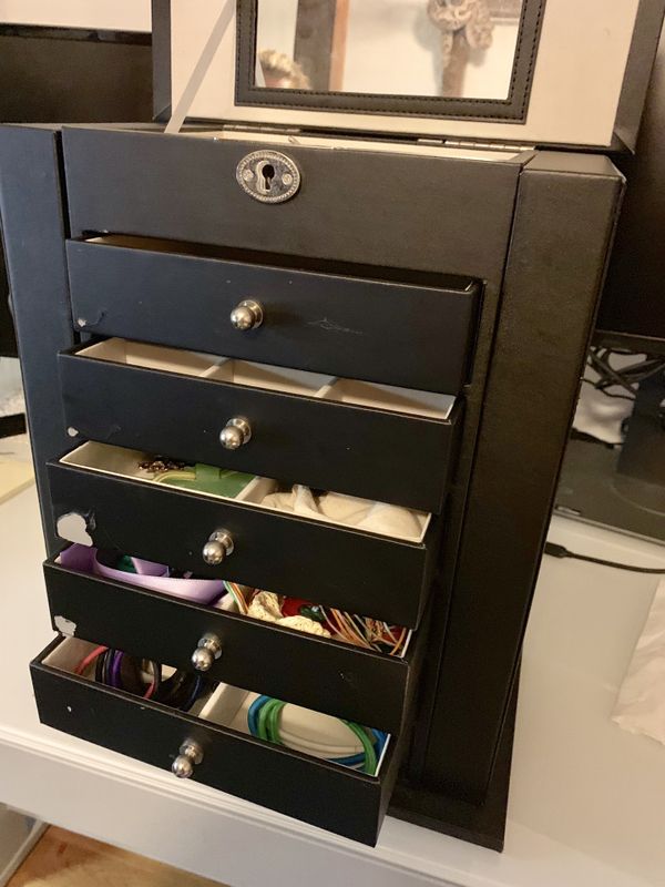 Jewelry box for Sale in Los Angeles, CA OfferUp