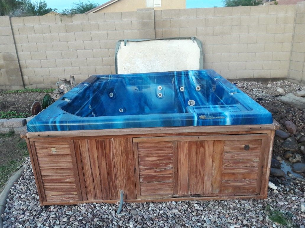 Free Jacuzzi. for Sale in Glendale, AZ OfferUp