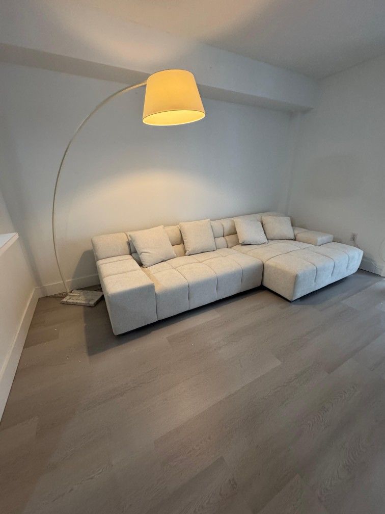I'm selling a sectional. Ask for a price.