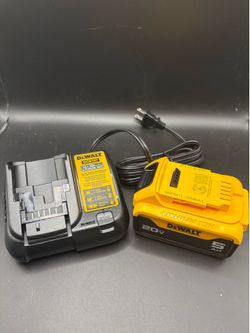 DeWalt 20V MAX 5Ah Lithium Ion Battery DCB205 And DCB107 Charger