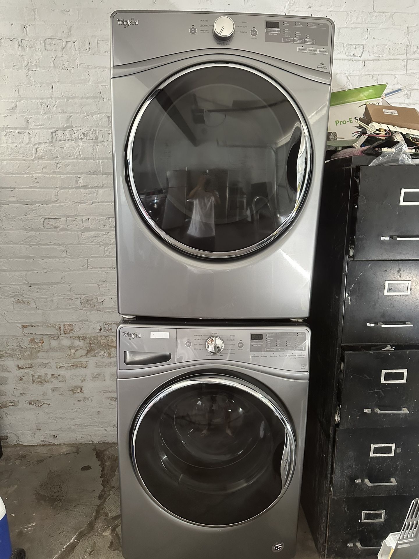 Whirlpool front load washer &. Whirlpool front load gas dryer set