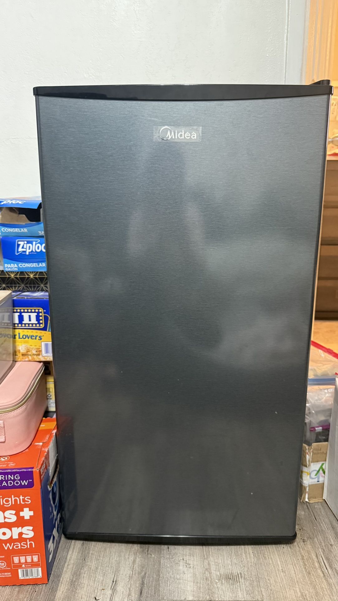 Midea 3.3 cu. ft. Compact Mini Refrigerator with Freezer