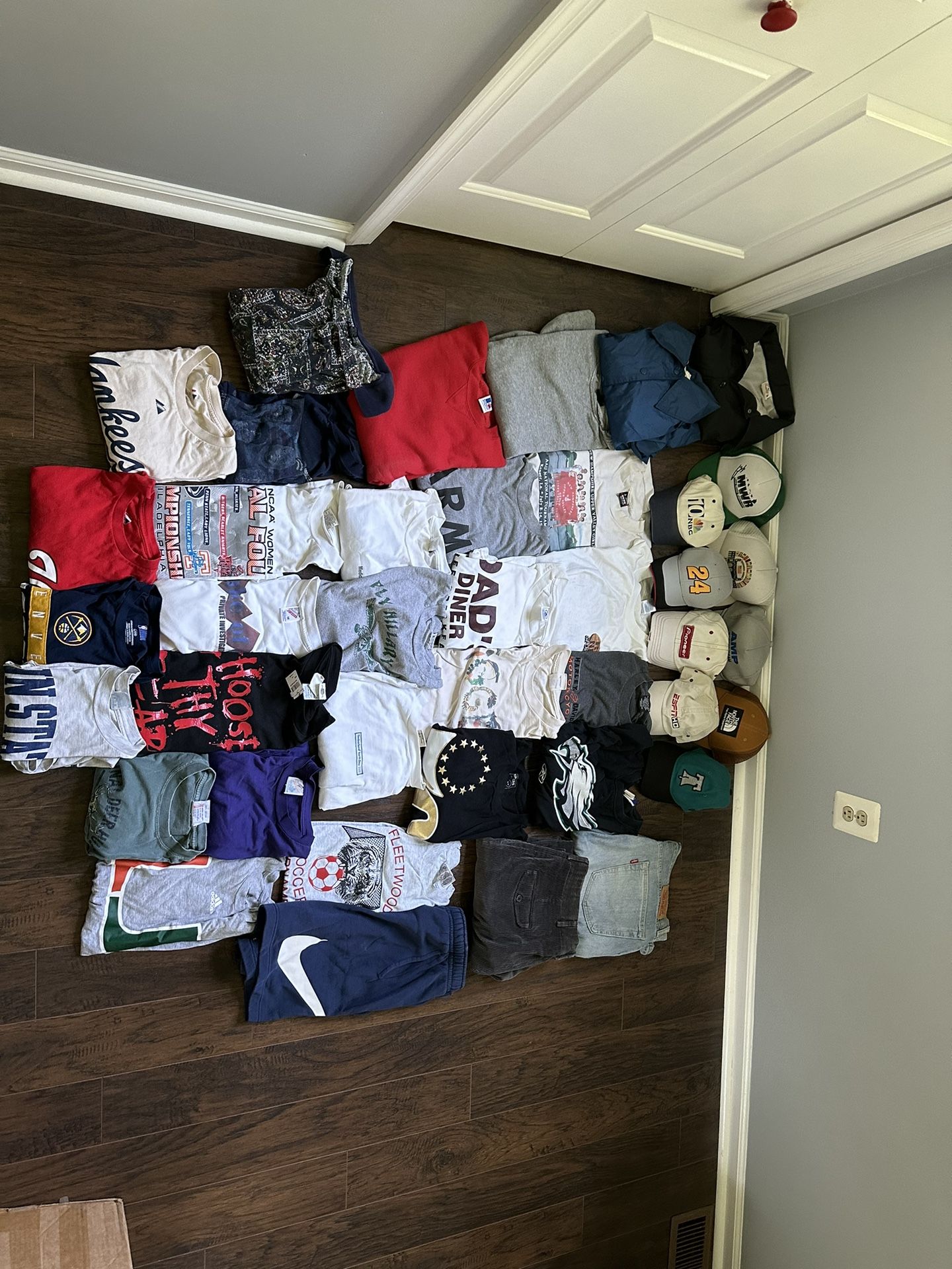 HUGE 40+ Piece Vintage Clothing Lot