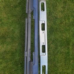 Toyota Pick Up Font Bumper Parts