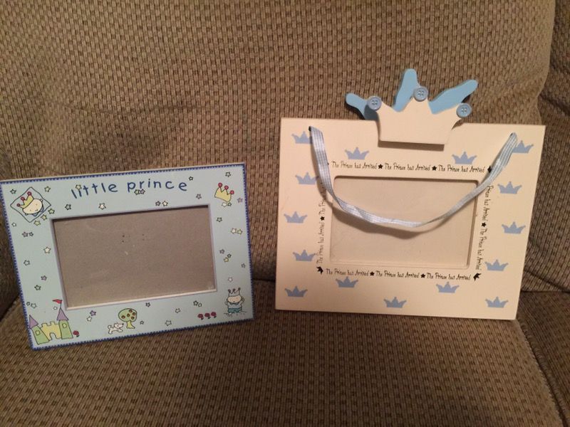 Adorable Baby Boy Prine Frames. One can be hung up or sit up. Great used condition