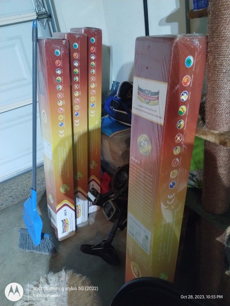 Laminate Floor Boards