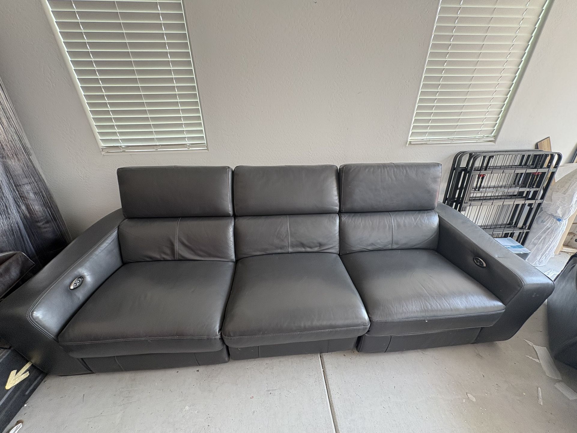 Electric Reclining Couch