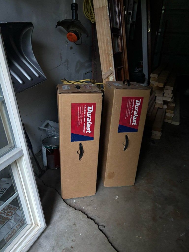Head Lights And Assembly Front Struts