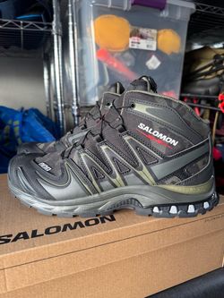10.5 Defcon x Salomon hiking boots