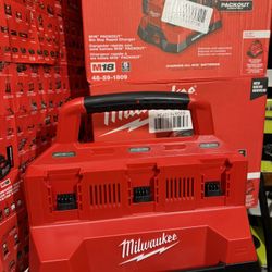 Milwaukee Packout Charger 