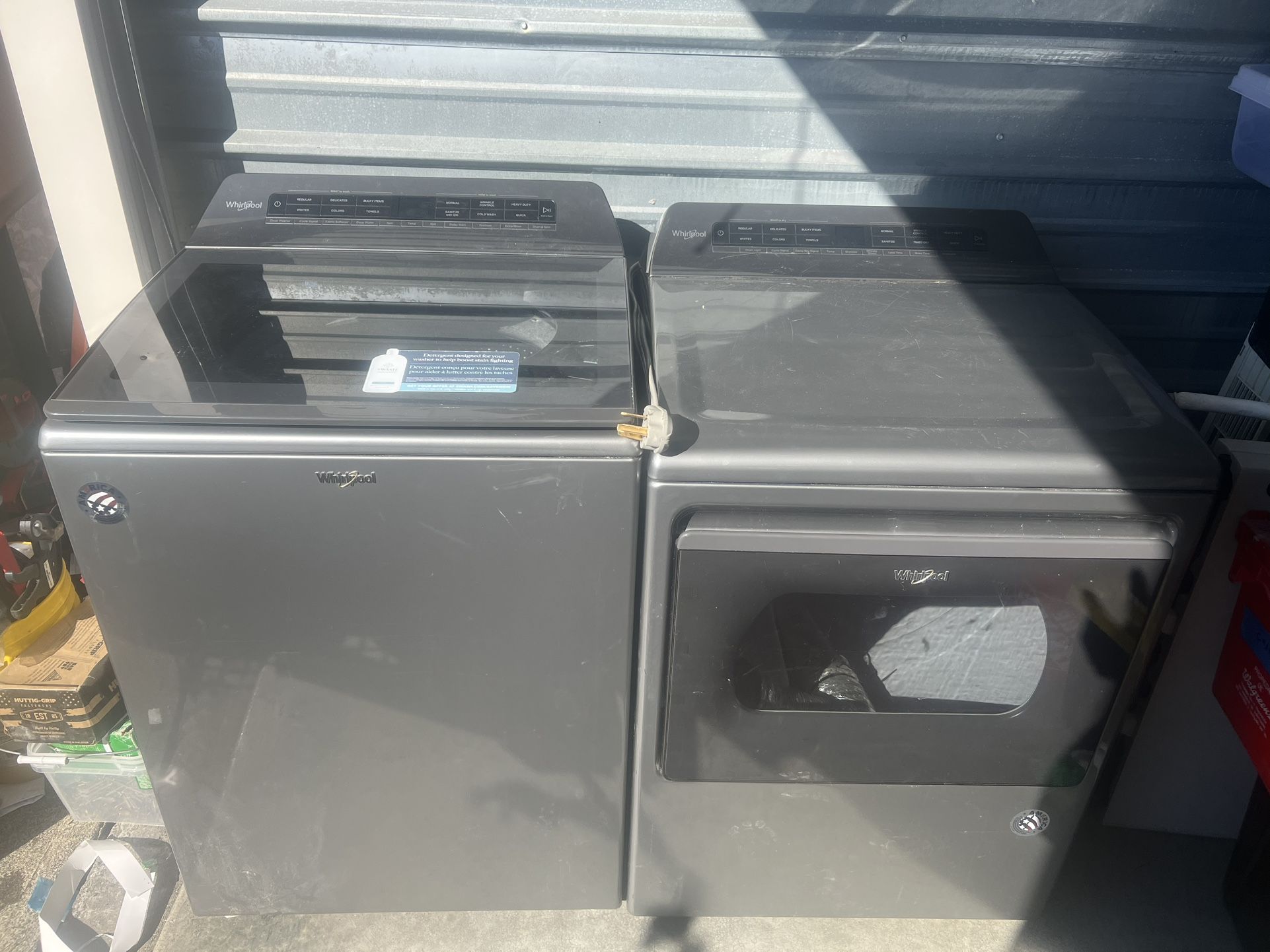 Whirlpool washer and dryer set