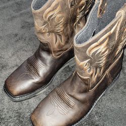 Boots Size 9.5