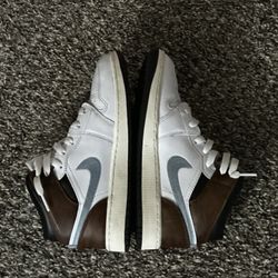 FQ8162-142 Nike Air Jordan 1 Mid SE Kid's Size 4Y Sneakers