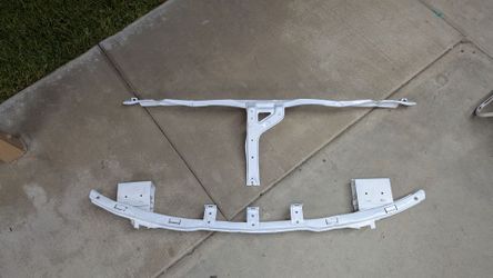 94-01 Integra JDM Radiator Rad T Bar Support and Bumper support.