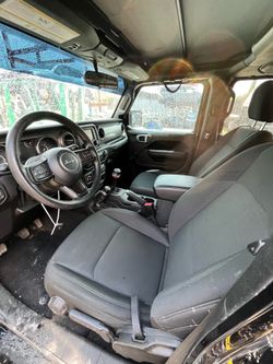 2018+ JEEP GLADIATOR MANUAL INTERIOR PARTS