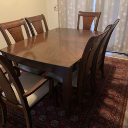 Dinning Room Table 