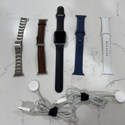 Apple Watch SE (2nd Generation) GPS + Cellular 