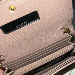 Gucci Wallet With Chain