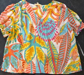 Women’s top size XS