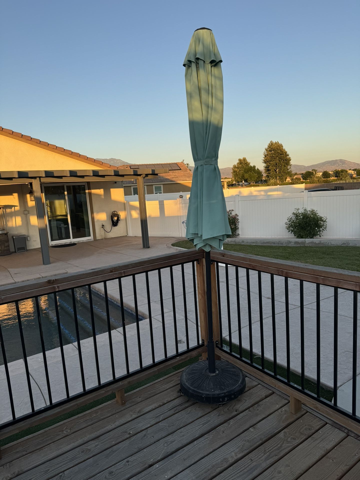 2 Mobile Outdoor Umbrellas