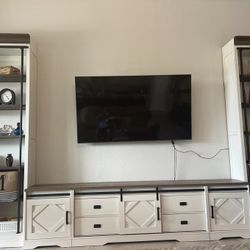 TV stand for TV up to 110”