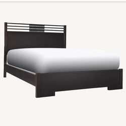 Solid Mahogany Wood Queen Bed, Dresser, Mirror and Nightstand 