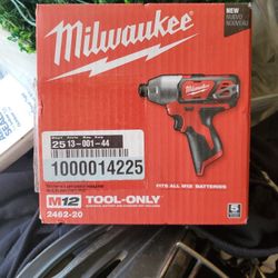 M12 Impact Driver