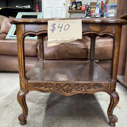 Wood Table $40 (FINN HILL)