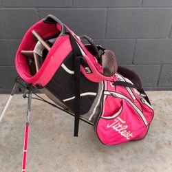 Ladie's Titleist Golf Bag