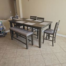 Family Dinner Table. Seats 6. Moving Need To Sell