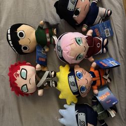 New officially licensed Naruto plushies