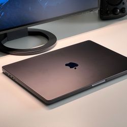 MacBook Pro - For Parts (locked)