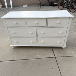 Crate & Barrel 7 Draw Dresser - white