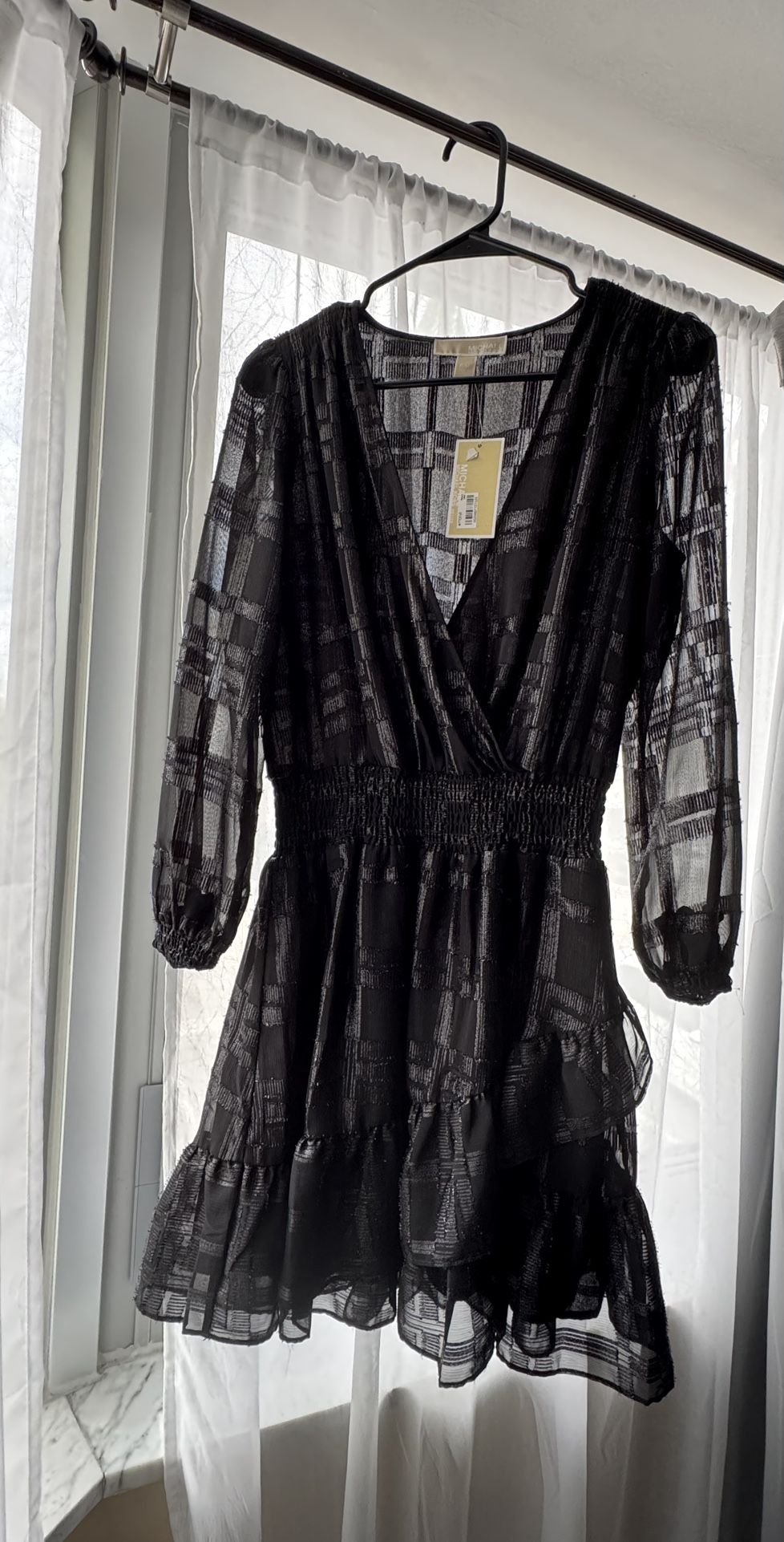 Dress black Chic New With Tag 