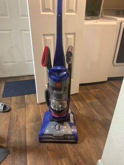 Upright vacuum cleaner