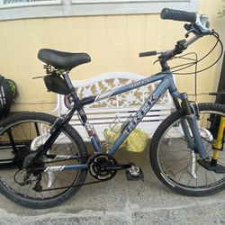 2002 Trek 8500 Disc 