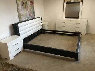 White King Size Bedroom Set