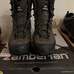 Boots And Hiking Shoes