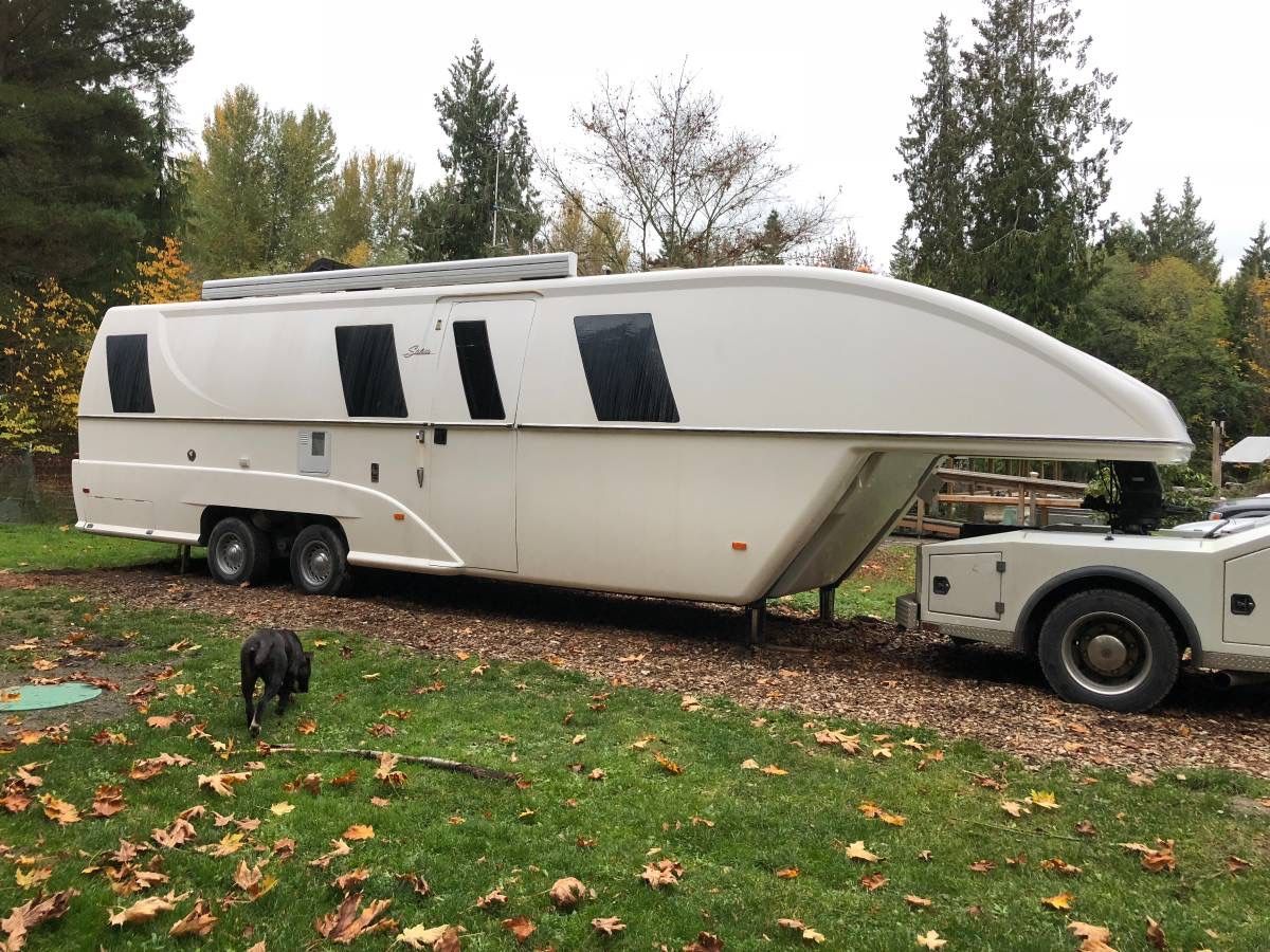 1 Of 1 Unique Stiletto 5th Wheel