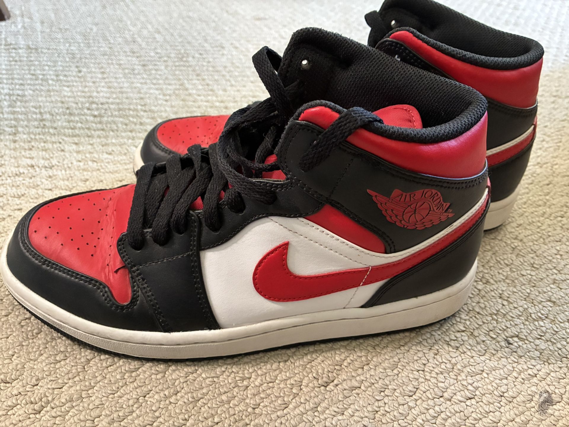Air Jordan 1 Mid size 9 US – used, good condition