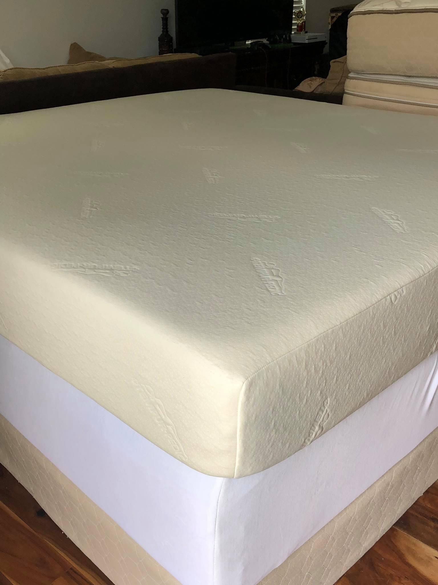 USED KING SIZE TEMPER PEDIC MEMORY FOAM COOL GEL MATTRESS ONLY for Sale