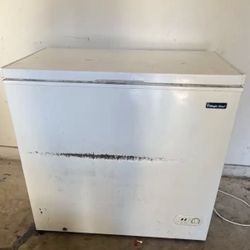 Magic Chef Chest Freezer