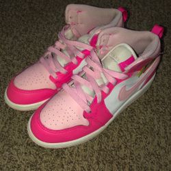 Jordan 1 Mid Fierce Pink