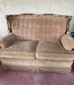 Love Seat ~Couch