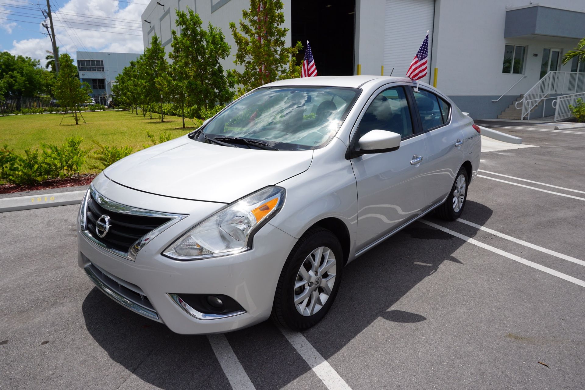 NISSAN VERSA