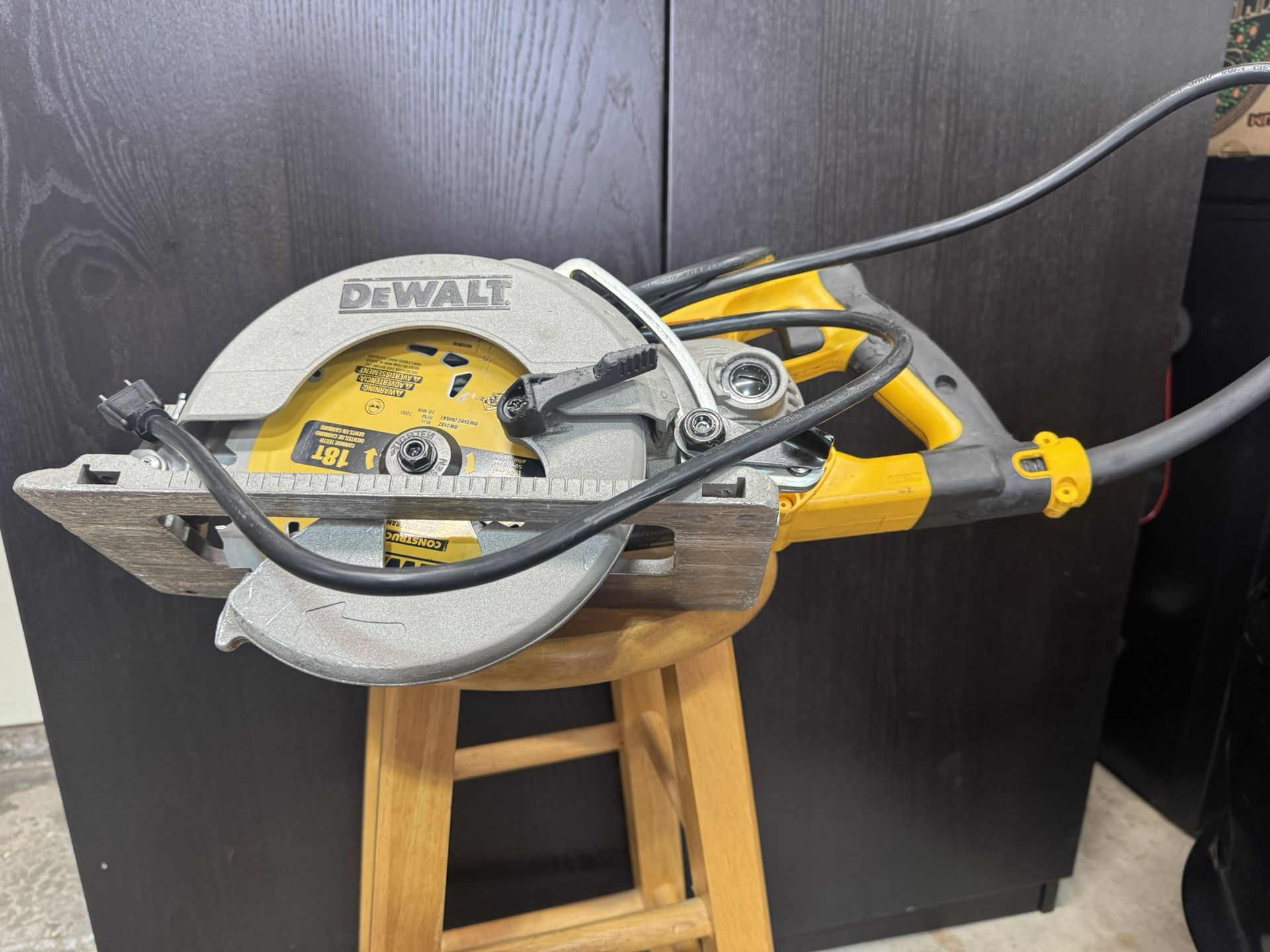 DeWalt Worm Drive Saw DRS535B