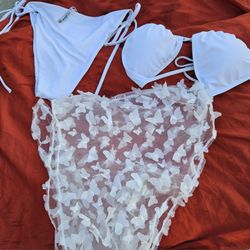 2 PIECE BIKINI WITH BOTTOM COVER UP SIZE LARGE BOTTOM AND TOP