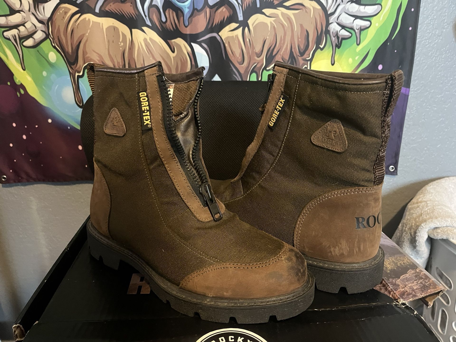 ROCKY GORTEX WATERPROOF ZIP UP BOOTS 