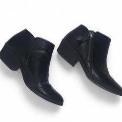 Black boots Women’s Size 6 